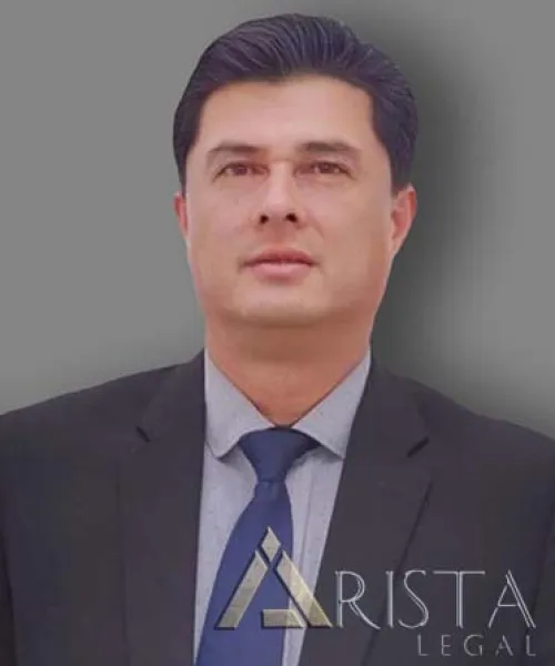 Lic. Ricardo Mora Z